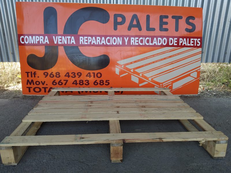 Palet americano 100 × 120 fino perimétrico (patín corto)