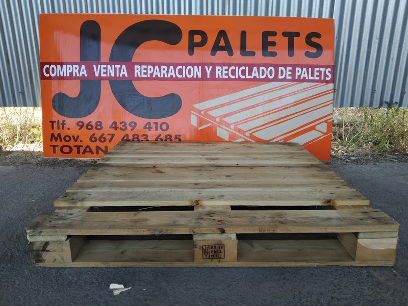 Palet industrial extrafuerte 115 × 115