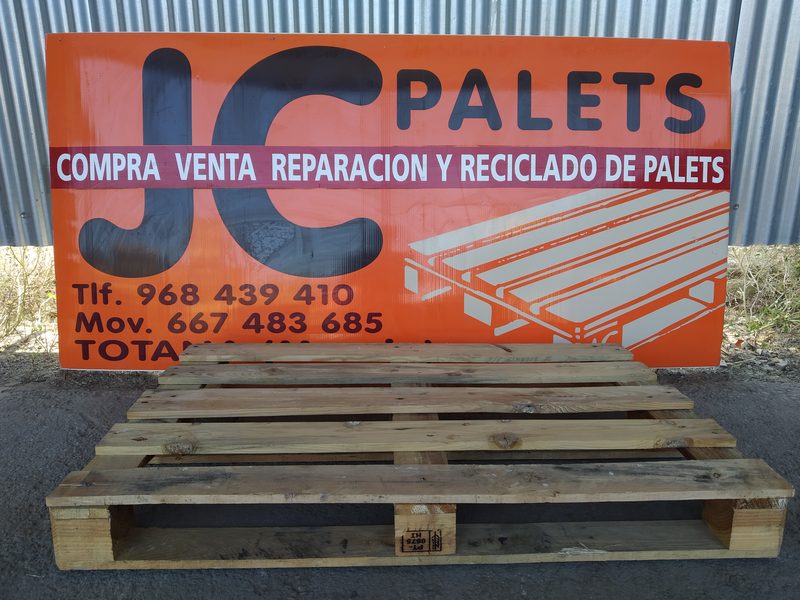 Palet 80 × 120 reforzado de 3 patines